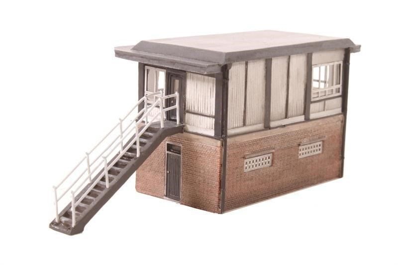 Graham Farish [N] 42-133 Scenecraft BR Type 15 Signal Box Carousel 1