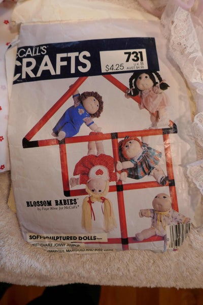 Blossom Babies McCalls Dolls Carousel 2