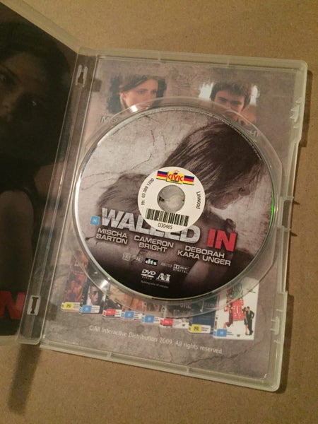 Walled In Carousel 3