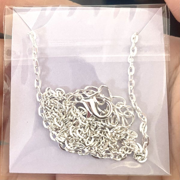 ^^ Hello Kitty Sanrio - on 45cm Silver Chain necklace Carousel 4