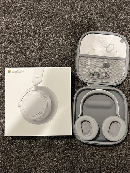 Microsoft Surface Headphone 2 Carousel 1