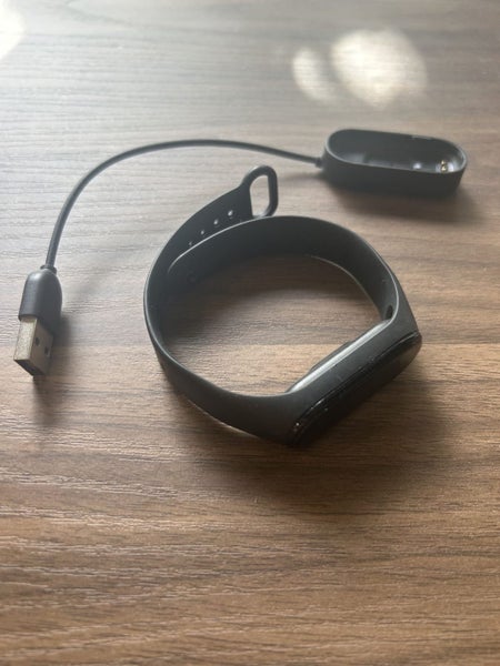 Xiaomi Mi band 4 smart watch (charger + strap) Carousel 2