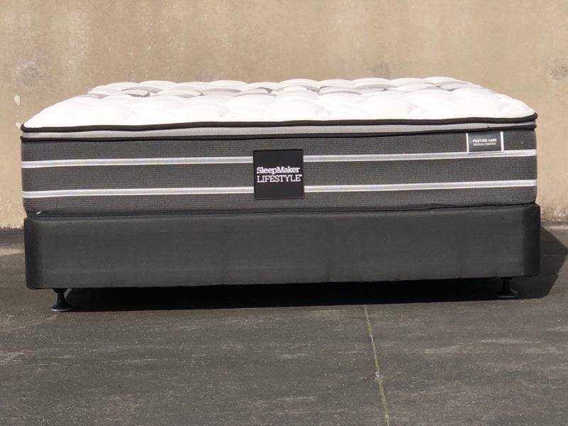 SleepMaker Lifestyle Queen Bed. Carousel 2