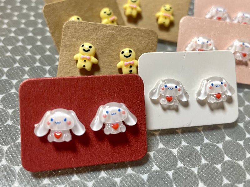 ^^1 x Gingerbread Man Smiley Earrings - hypoallergenic Carousel 1