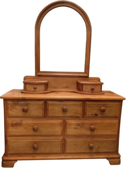 Absolutely stunning Millbrook solid rimu dresser- FULLY RESTORED~~~~~ Carousel 1