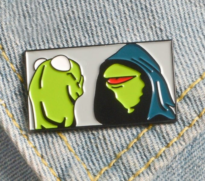 KERMIT THE JEDI PIN Carousel 1