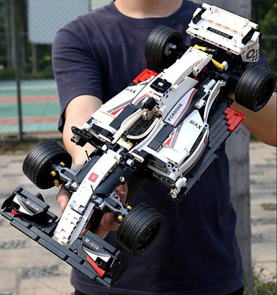 White & Black F1 race car - 1235 pieces - MouldKing: Technical Carousel 1