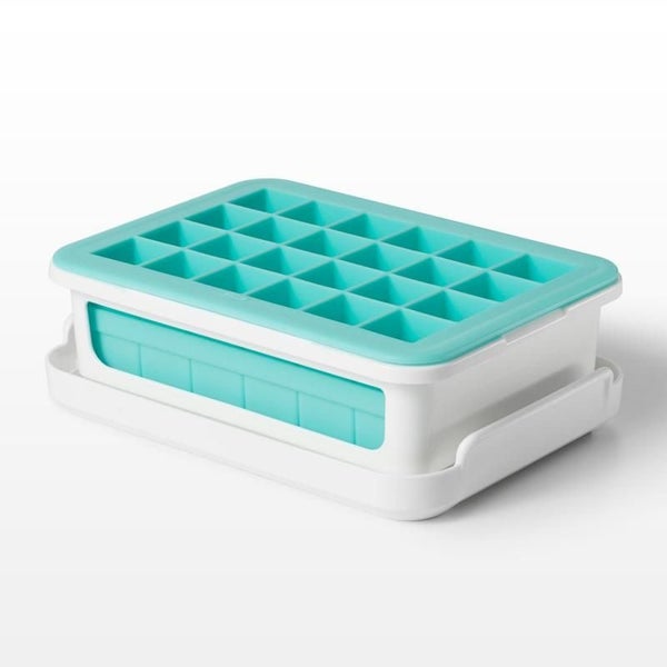 OXO Good Grips Covered Ice Cube Tray | Small Carousel 1