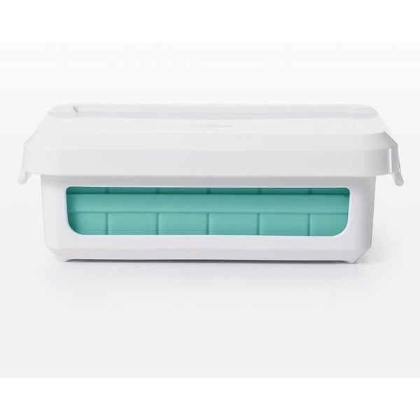 OXO Good Grips Covered Ice Cube Tray | Small Carousel 6