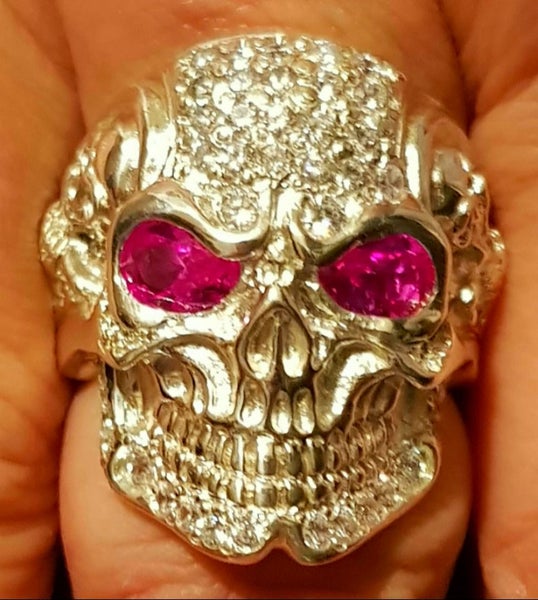 STG SILVER SKULL with Skeleton sides Carousel 1