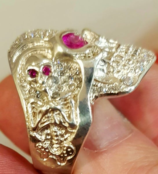 STG SILVER SKULL with Skeleton sides Carousel 7