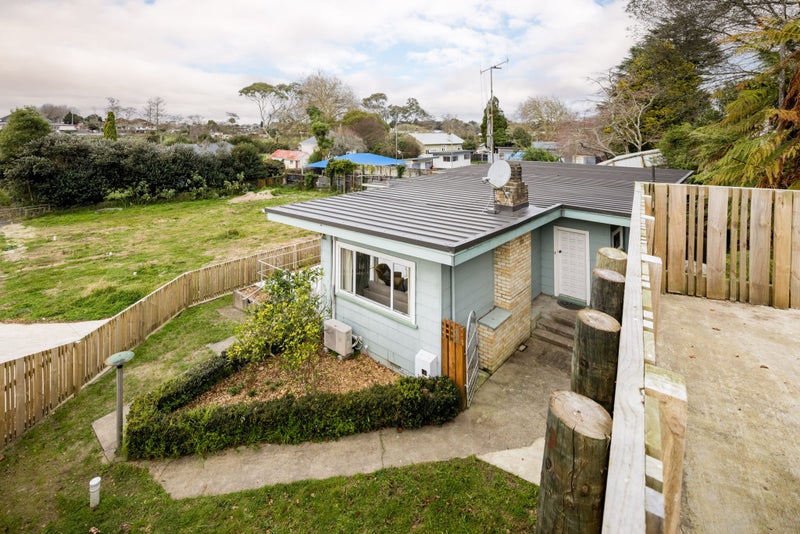 Image 1 of 18