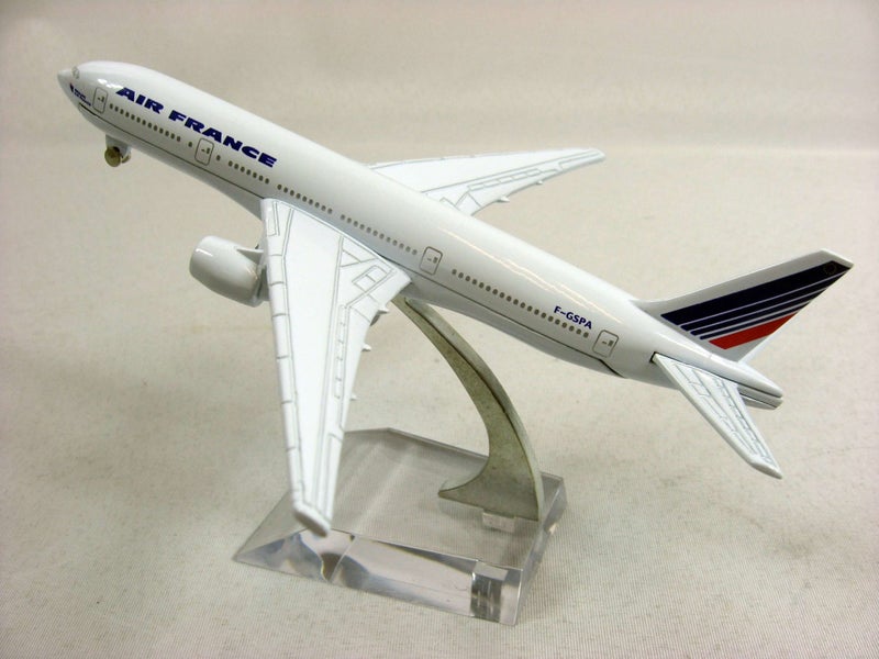Die Cast Airplane France Air B-777 #18 Carousel 1