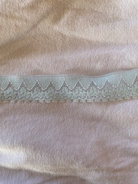Light blue floral lace (10 m) Carousel 1