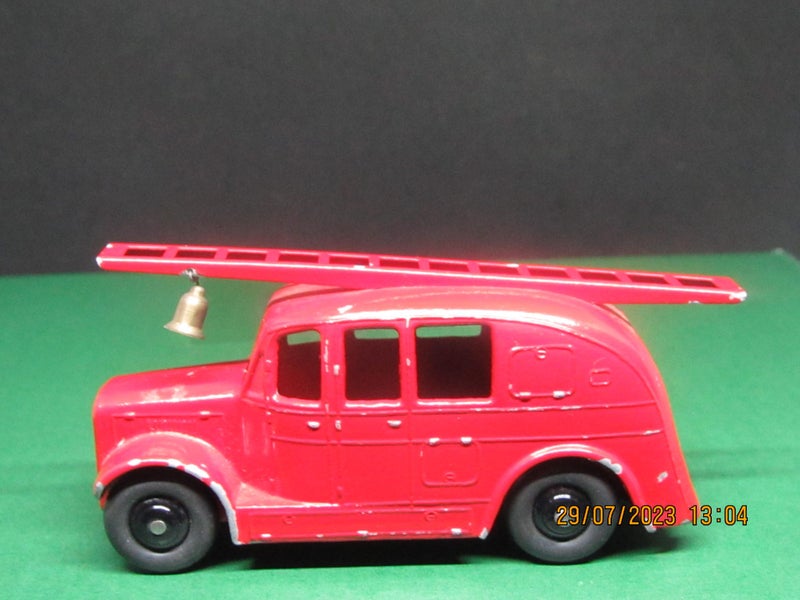 250 Fire Engine, Red, 1955-1962, Meccano, England. Carousel 1