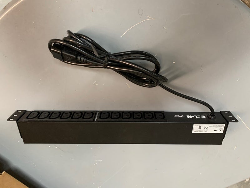 Eaton Rack PDU 10A, IN C14, Out : 12 x C13 Carousel 3