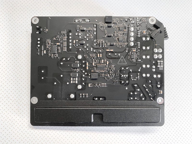 Excellent condition! iMac 2020 27inch Power Supply Carousel 2
