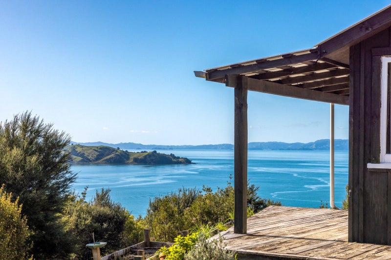 Waiheke Island Homes & Real Estate For Sale Trade Me Property