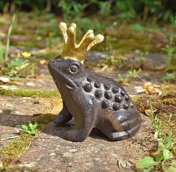 Cast Iron Frog Prince Garden Animal Ornament Carousel 1