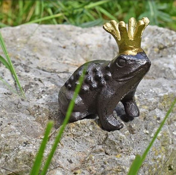 Cast Iron Frog Prince Garden Animal Ornament Carousel 2