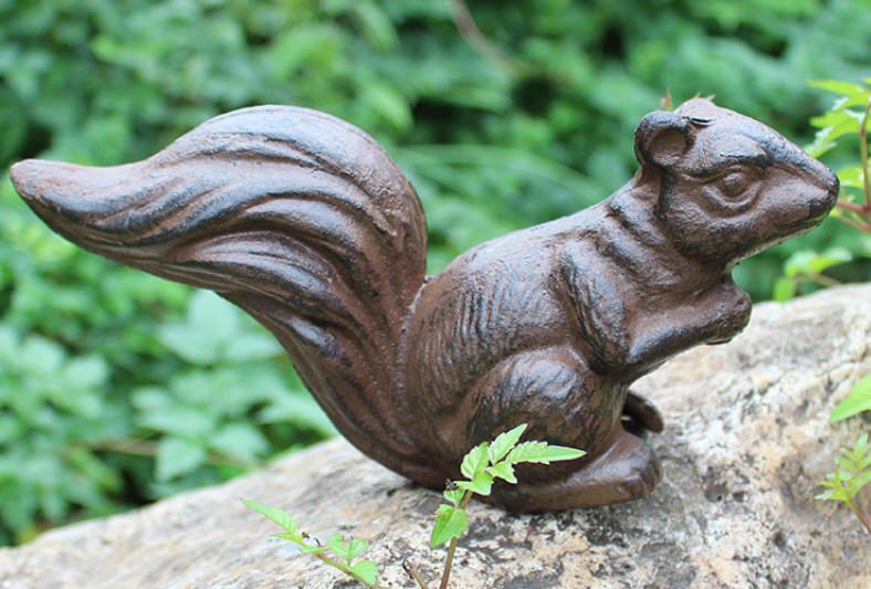 Cast Iron Squirrel Garden Sculpture Carousel 2