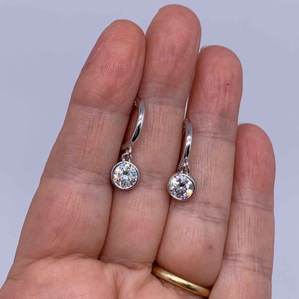 925 Sterling Silver Huggie 1 Carat Moissanite Earrings "Leonie" Carousel 2