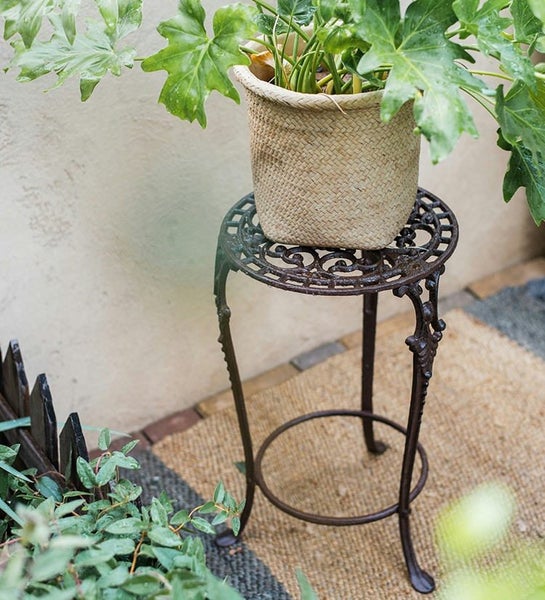 Cast Iron Pot Plant Stand Carousel 2