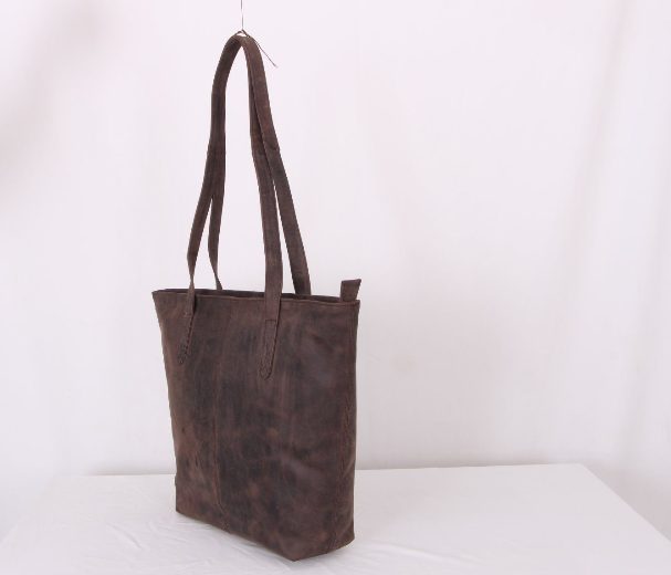 Avenue Hunter Leather Shoulder Bag Brown Carousel 2