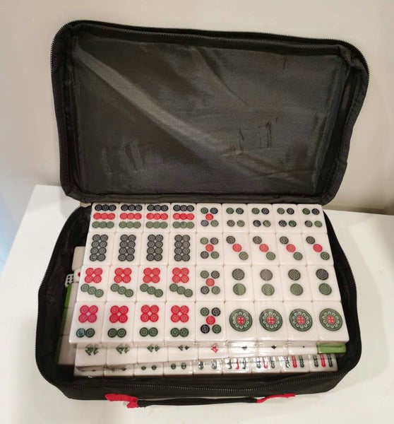 Mahjong Set With Soft Hand Bag (Large 40mm Size )62992597274498112