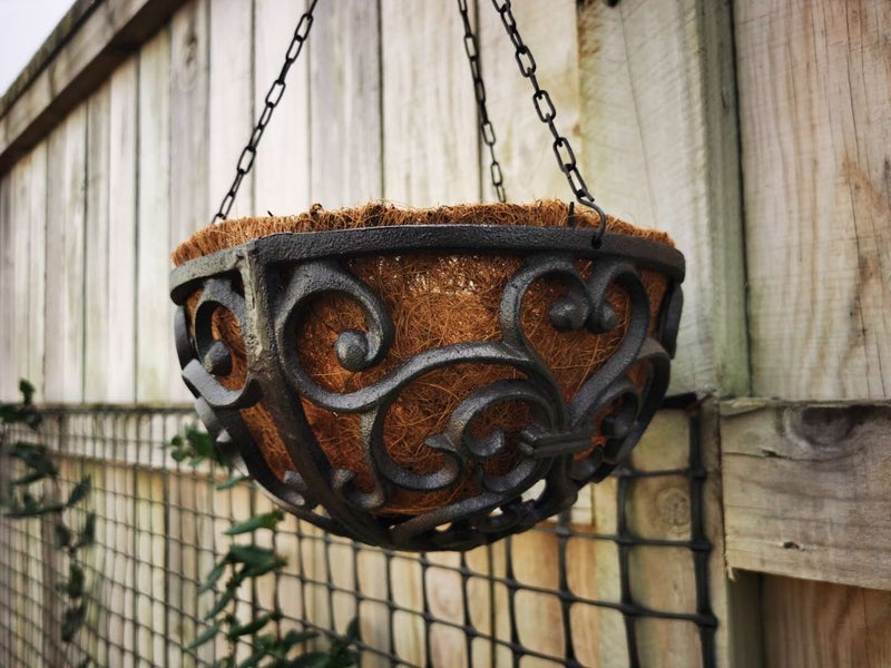 Cast Iron Hanging Basket wiith Coco Liner Carousel 2