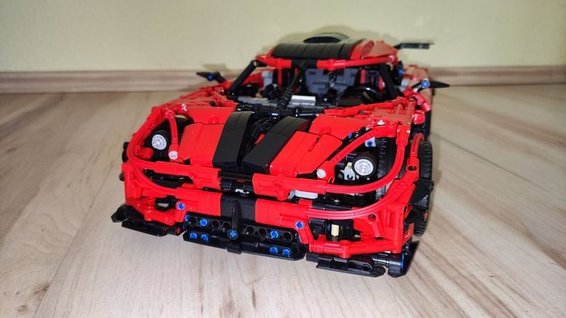 Koenigsegg - Red Race Car - MOC-4789 - 1:10 - 3063 pieces - MouldKing Carousel 2