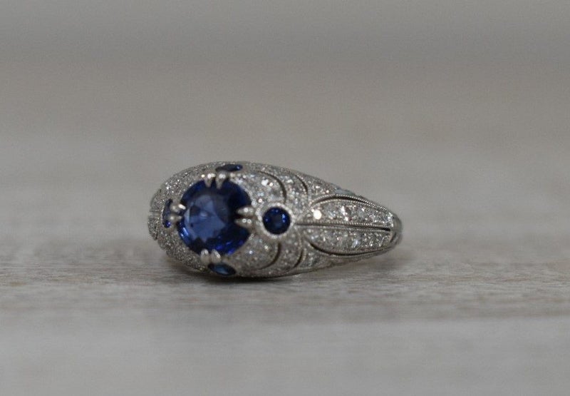 Sapphires (1.03 carat) and Diamonds Ring Carousel 2