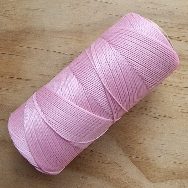 BABY PINK Cor#239 0.5mm Linhasita 330metre roll 100% waxed polyester Carousel 1