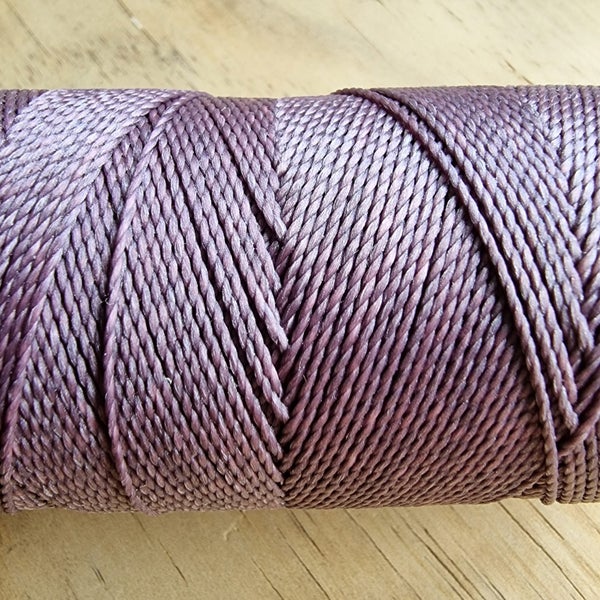 Lilac Dreamz Cor#287 1mm Linhasita 170metre roll 100% waxed macrame cord Carousel 2