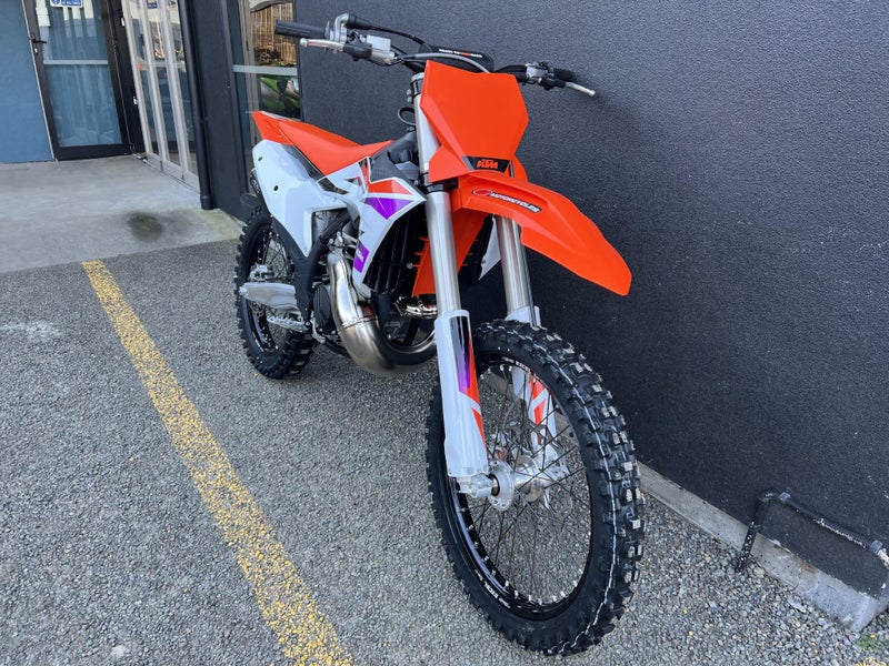 2024 KTM 300SX SAVE $2260! ON E IN STOCK!62866857423361113
