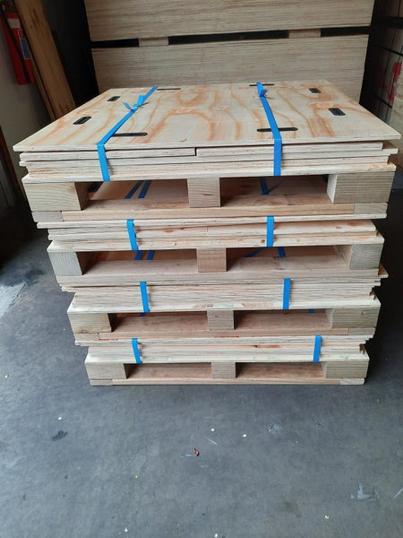 Clipcrate - Reusable, collapsible, timber crate (CC1002F - 1m cubed)62863859182081113