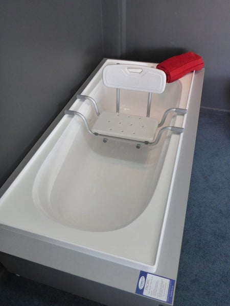 Bathtub Bench Seat with Removable Back Carousel 2