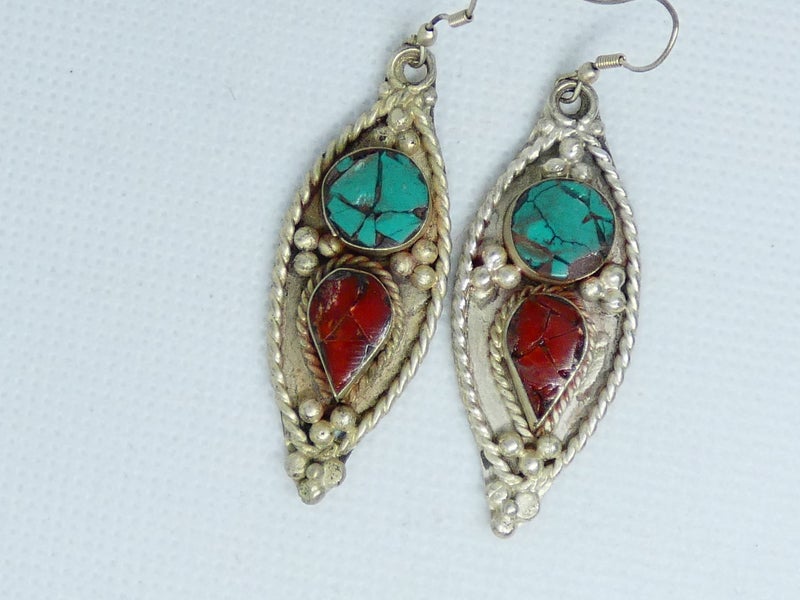 Nepalese Earring, Handmade and Traditional Carousel 2