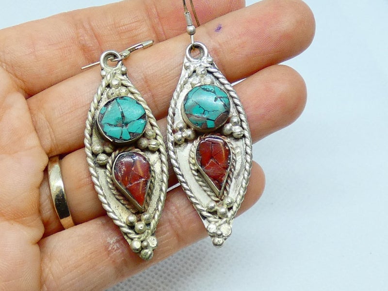 Nepalese Earring, Handmade and Traditional Carousel 8