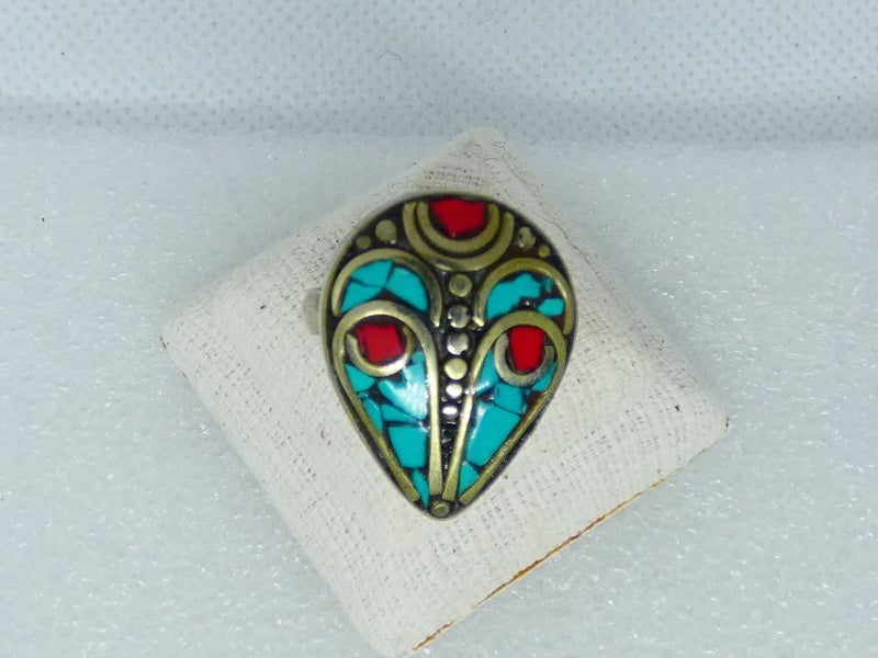 Handmade and Traditional, Nepalese Ring Carousel 2