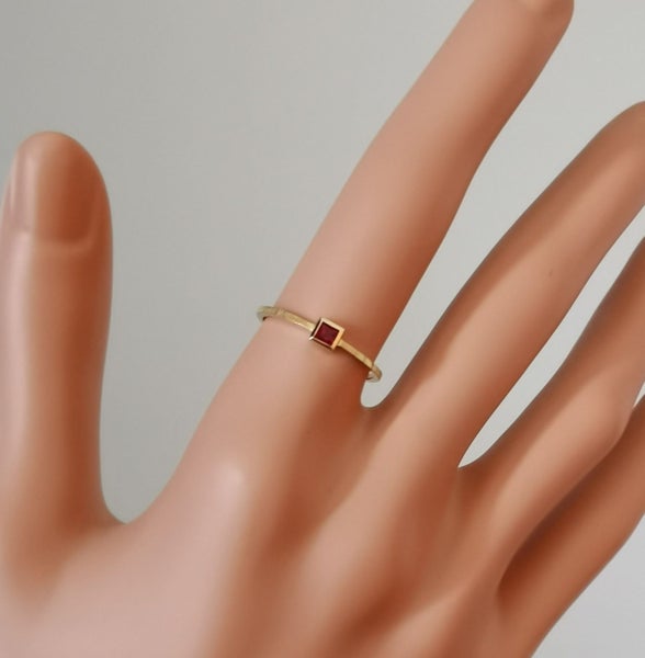 Real Sapphire Ring Solid 18K Yellow Gold Engagement Anniversary Ring AU750 Stamp62939541445891114