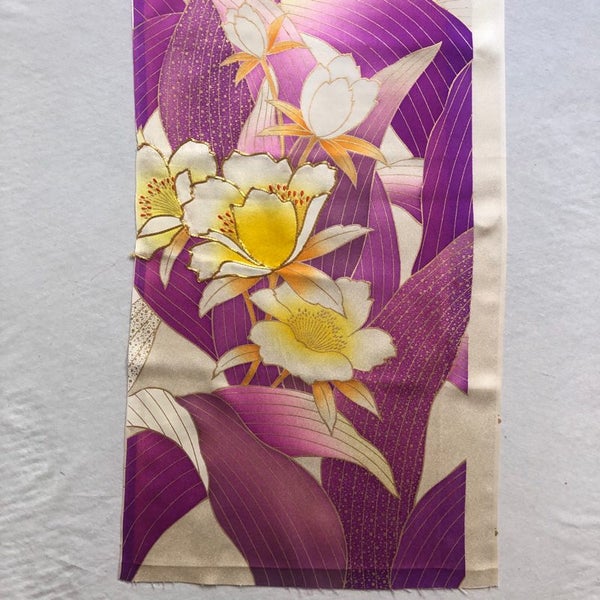 Vintage Japanese Silk Kimono Panel Hand Embroidered Floral Fabric Piece Carousel 2