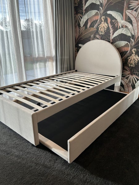 King Single Reversible "Freya" Trundler in Oat White+ 2 x Innersprung Mattresses Carousel 2