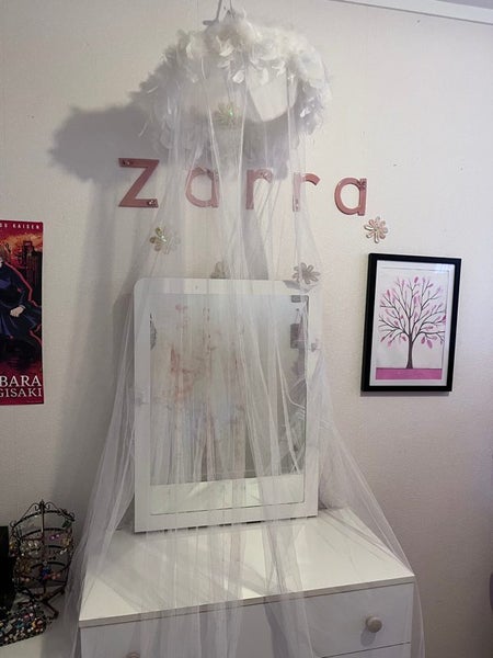Girls decorative mosquito net Carousel 1