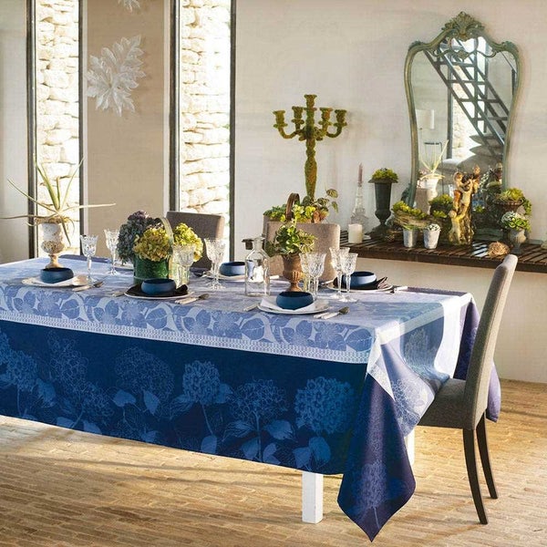 Garnier-Thiebaut Hortensias Blue Tablecloth 175x175cm Carousel 1