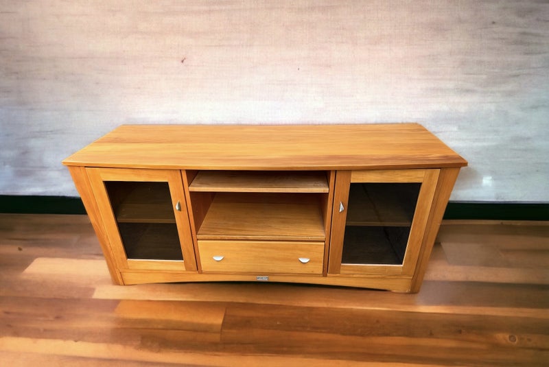 Beautiful Forest furniture solid rimu entertainment unit- FULLY RESTORED~~~~~ Carousel 1