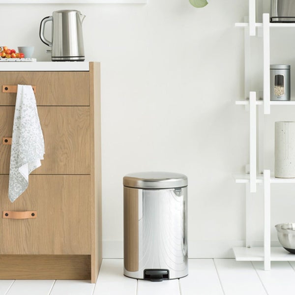 Brabantia NewIcon Pedal Bin (20L) Brilliant Steel Carousel 5