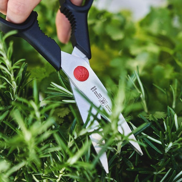 Zwilling Twin L Multi-Purpose Shears Black Carousel 2