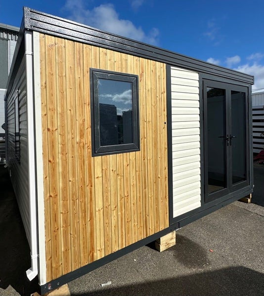 26 sqm Deluxe Cabin Carousel 1