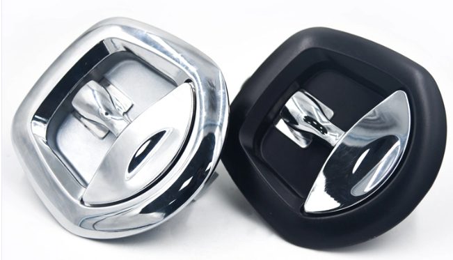 T Handle Whale Tail Lock Black/Chrome version Carousel 1